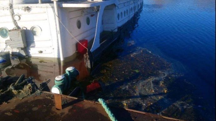 Up to 10 tonnes of fuel in the water in Kherson Oblast after Russia’s attacks 