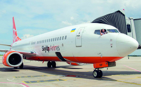 Літак SkyUp полетів до Італії по українців, які раніше застрягли на кордоні