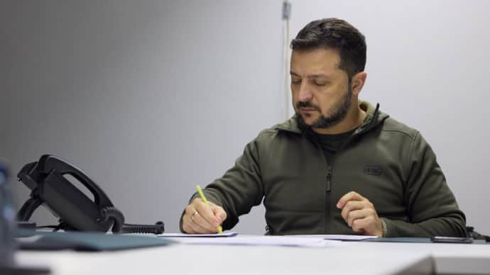 Zelenskyy signs law criminalising smuggling