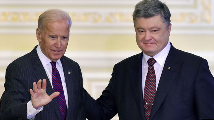 Относительно Байдена и Порошенко в Украине закрыли все дела – адвокат