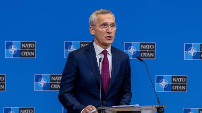 Столтенберг: НАТО не планує відправляти війська в Україну