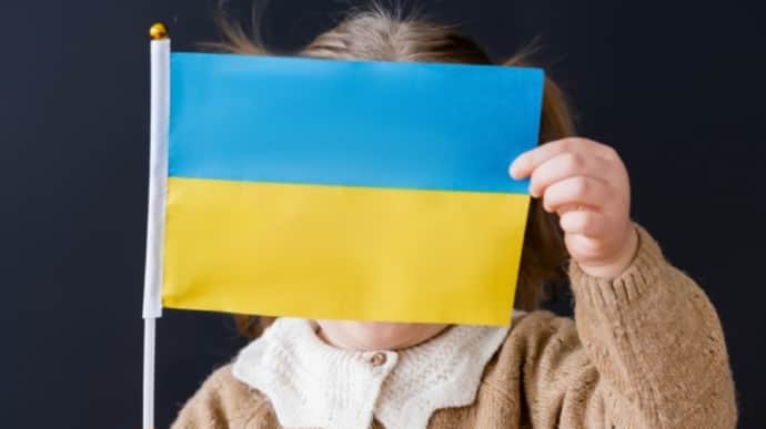 Ukraine brings back four children from Russian occupation, one less than a year old