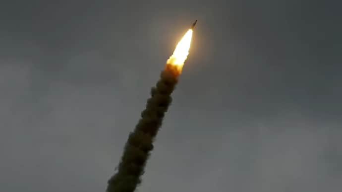 Ukrainian defenders destroy 3 Iskander missiles over Dnipropetrovsk Oblast at night