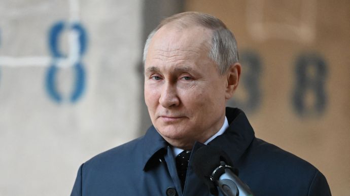 Путин сделал вид, что войну планирует Генштаб, и захотел быть гарантом Украины