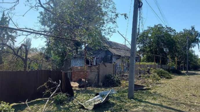 Russians target Myrnohrad in Donetsk Oblast again, killing civilian