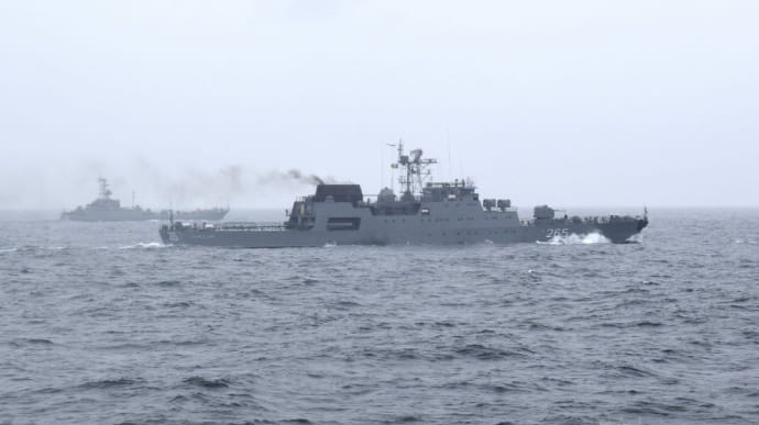 Украинские ВМС провели совместные учения с румынами в Черном море