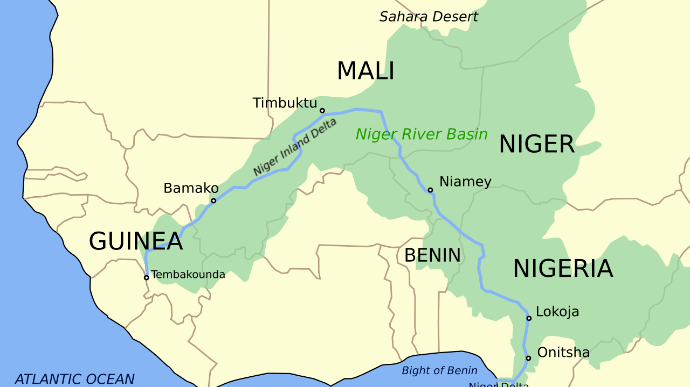На Нигере перевернулось судно, около 140 человек пропали без вести