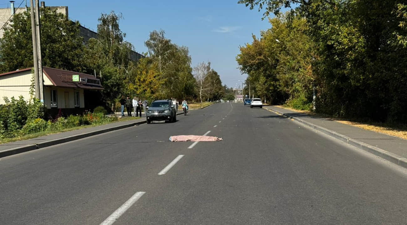 У Ніжині керівник райуправління поліції збив військового, який вибіг на дорогу