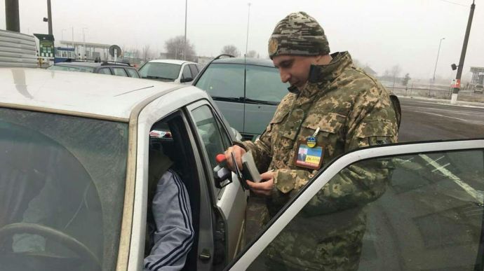 На Буковине задержали фальшивых дальнобойщиков призывного возраста