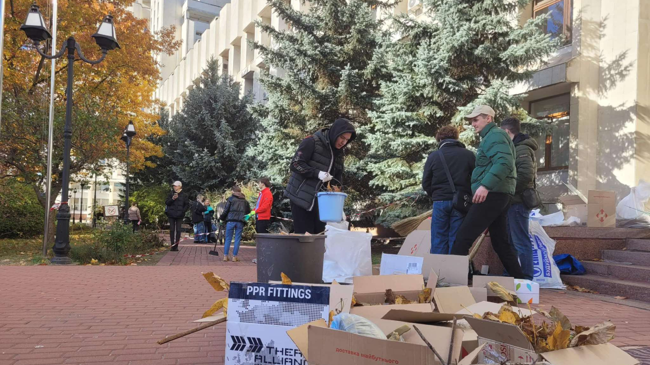 Kyiv National University building damaged by Russian UAV wreckage – photos