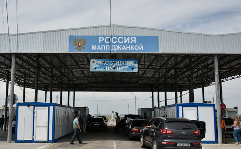 ФСБ задержала украинском на админгранице с Крымом - росСМИ 
