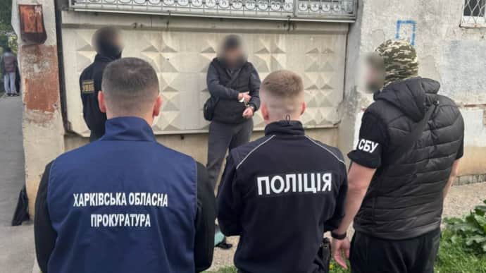 Викрили ділка, який обіцяв "бронь" в ДСНС від призову