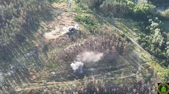 Прополз 150 метров и уничтожил вражеский танк: офицер Нацгвардии спас подчиненных