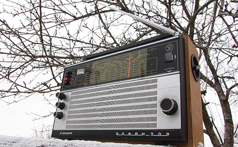 Радіостанціям пропонують ставити гімн зранку і ввечері