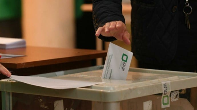 В Грузии объявили результаты выборов: правящая партия победила движение Саакашвили