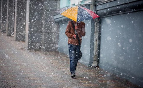 В Украине ухудшается погода: мокрый снег, ветер, гололед