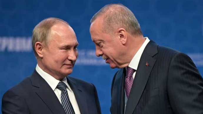 Путин договорился с Эрдоганом о визите в Турцию, также обсудили зерновую сделку