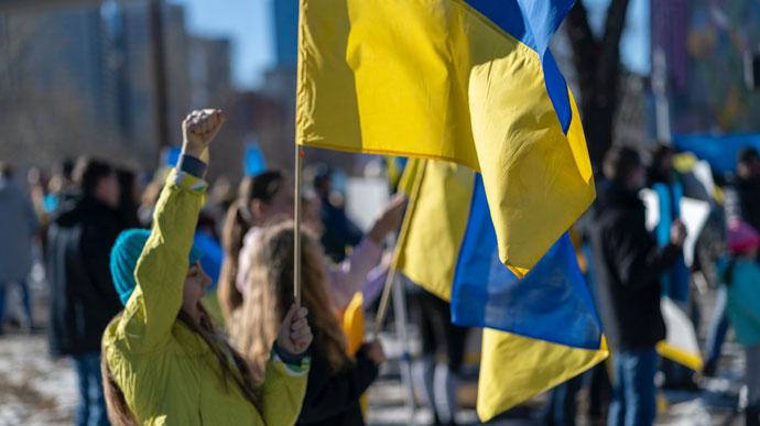 В годовщину большой войны 87% украинцев не готовы уступать свою землю  