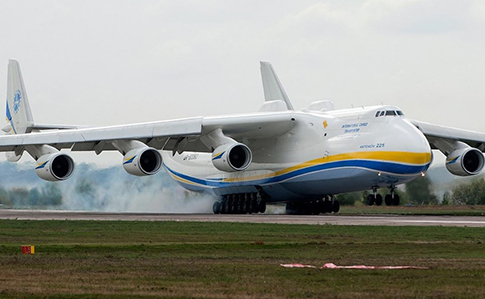 Трамп називав українців жахливими, а тепер Ан-225 возитиме для США медвантажі - BuzzFeed