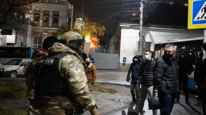 В оккупированном Симферополе задержали более 30 человек, в том числе 4 журналиста