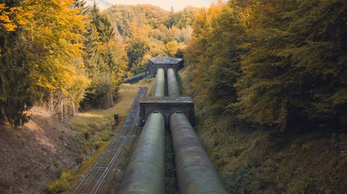 Первую нитку газопровода Северный поток-2 начали заполнять газом