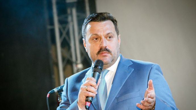 Ексдепутата Деркача у США звинуватили у фінансових злочинах, йому загрожує до 30 років за ґратами
