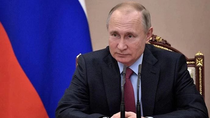 Путин допускает вторжение российских силовиков в Беларусь