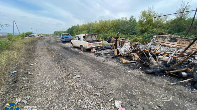 Remnants of the convoy that Russian soldiers shot at on September 25 near the village of Kurylivka, Kupiansk district, Kharkiv Oblast. Photo by Security Service ~