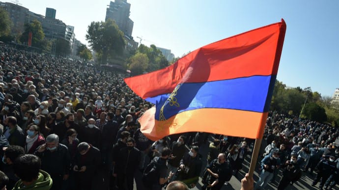 В Армении задержали 10 лидеров оппозиции