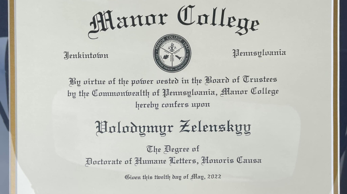 Зеленський отримав почесне звання в майже 30 американських університетах