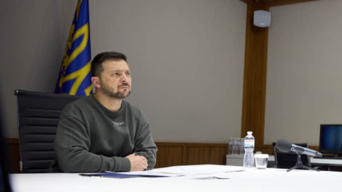 Strengthening defence of Kherson, military budget, important reports: Zelenskyy holds Staff meeting