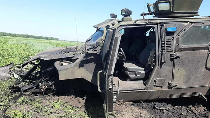 На Донбассе взорвался автомобиль ВСУ, десять военных ранены