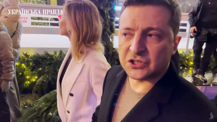 Зеленский ответил, почему Илья Павлюк тайно заезжает в Офис президента