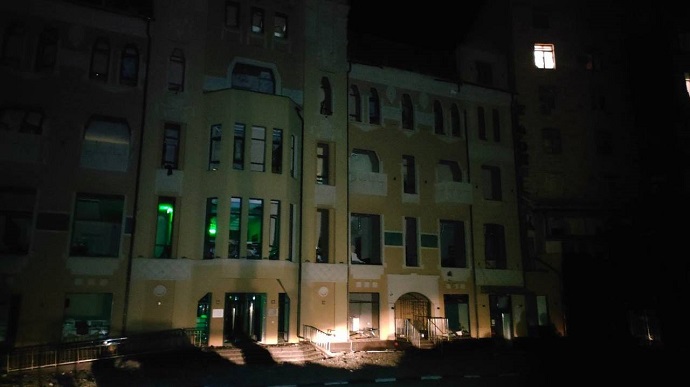 Мэр: россияне нанесли ракетные удары по Харькову, в одном из районов – сильный пожар