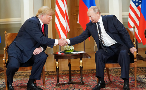 Трамп і Путін розпочали зустріч у Гельсінкі з годинним запізненням