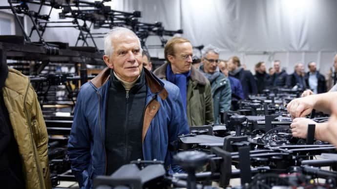 Borrell witnesses Army of Drones production in Ukraine – photo