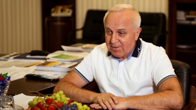 ДБР проводить обшуки в президента Національної академії аграрних наук – джерело
