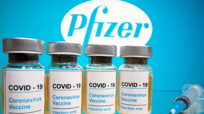 Pfizer заявила про ще більшу ефективність своєї COVID-вакцини, готується до затвердження