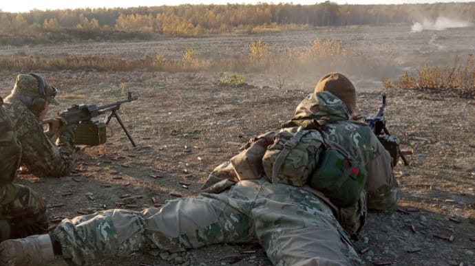 Оккупанты заставили украинских военных отстреливаться