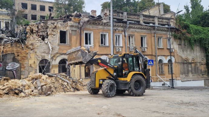 Strike on Odesa damages 28 architectural landmarks