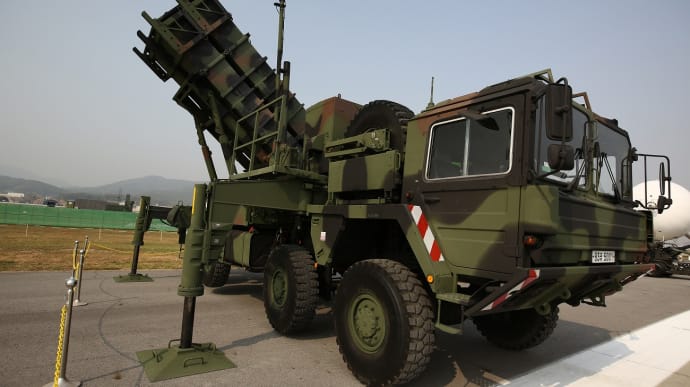 Romanian President ready to discuss sending Patriot air defence system to Ukraine