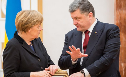 Порошенко розповів Меркель про нові реалії на Донбасі