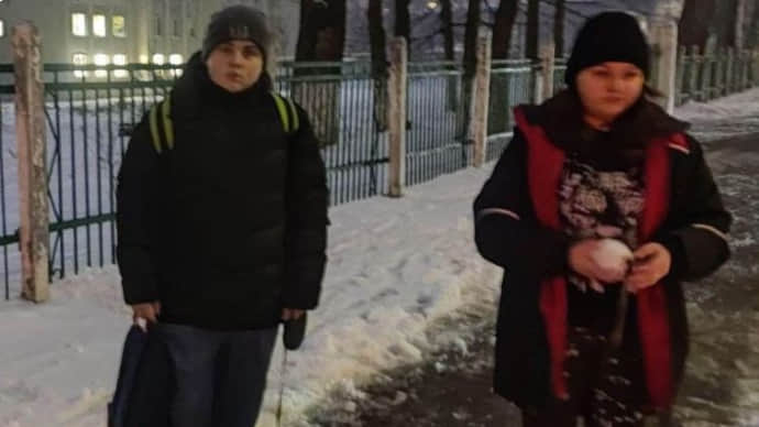 They were simply left in midst of attack: Kyiv woman describes condition of her children who were not let into shelter with their dog – photo