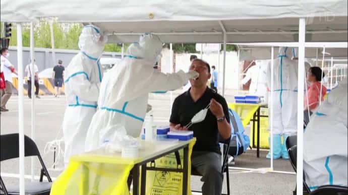 Джерелом нового спалаху коронавірусу в Пекіні є європейський штам – КНР