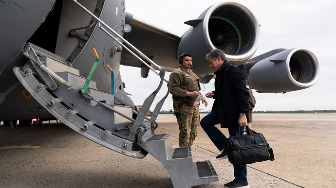 Блинкен и Остин в ходе закрытого визита в Киев объявили о выделении новой военной помощи
