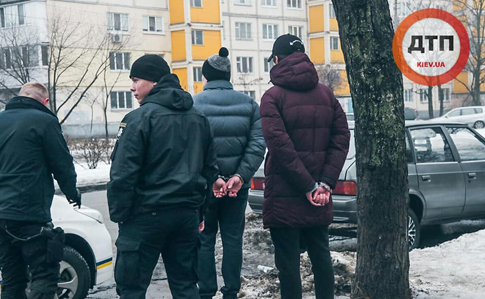 У Києві чоловік вистрелив в обличчя дитині
