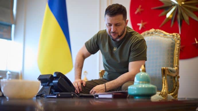 Зеленский поговорил с Рютте: Зафиксировали, когда начнется обучение украинцев на F-16