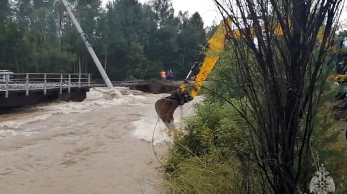 Trains suspended in Russia's Buryatia for week due to dam break