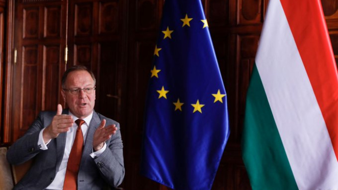 Угорщина каже, що виконає свої зобов’язання і ЄС не заблокує їй мільярди євро