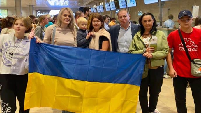 Перший евакуаційний рейс із українцями вилетів з Тель-Авіва